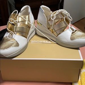 Fashion sneakers